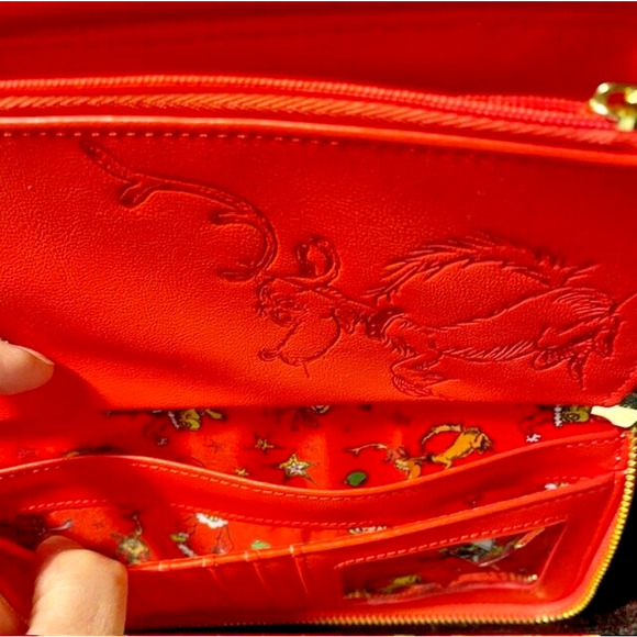 Womens Wallet Dr Seuss How the Grinch Stole Christmas UNIVERSAL STUDIOS - Picture 2 of 9
